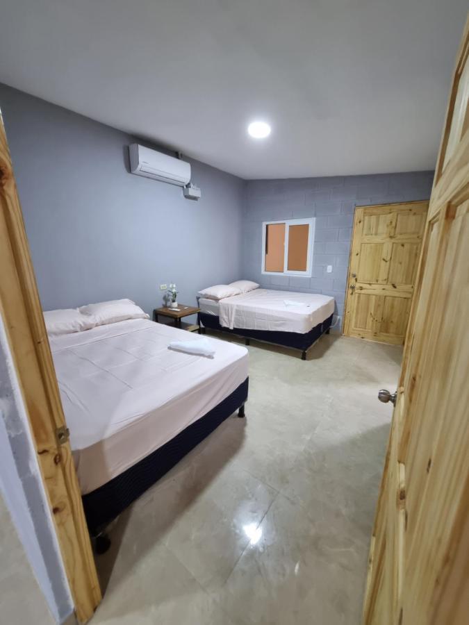 Hostal Camila'S Tamanique Bagian luar foto
