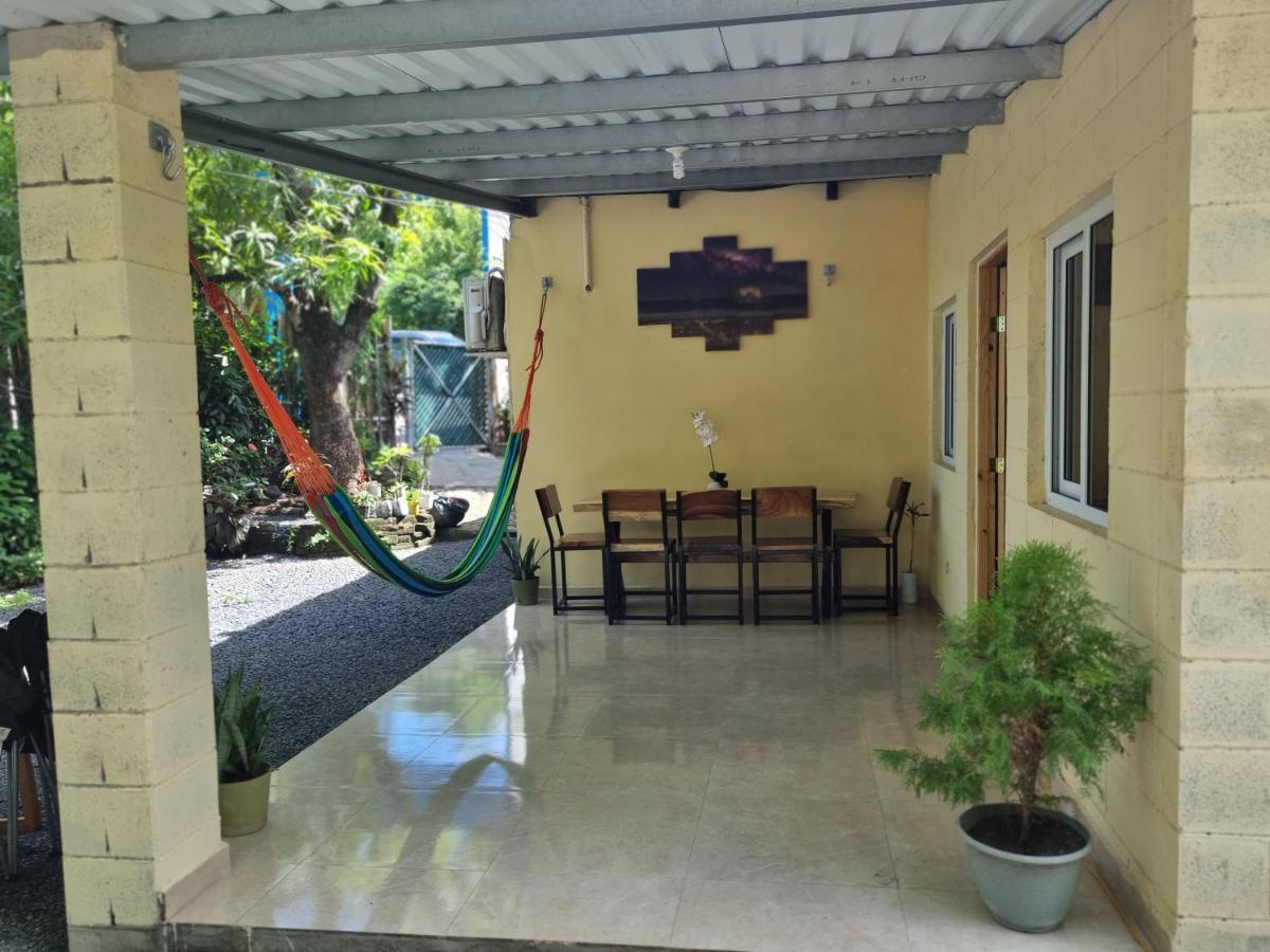 Hostal Camila'S Tamanique Bagian luar foto