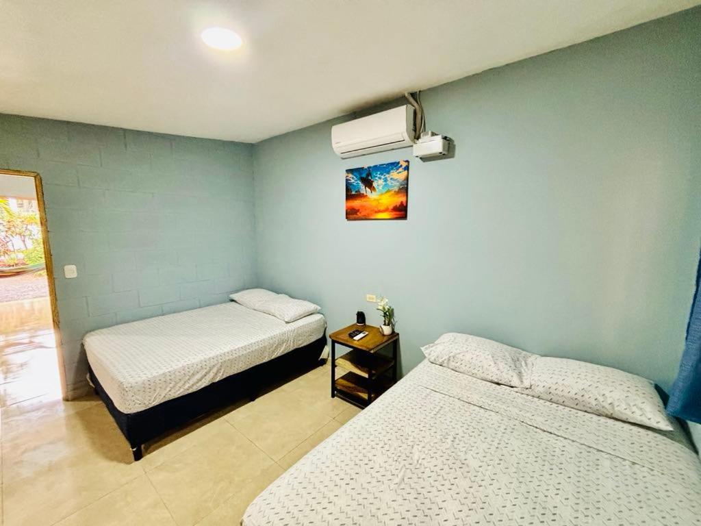 Hostal Camila'S Tamanique Bagian luar foto